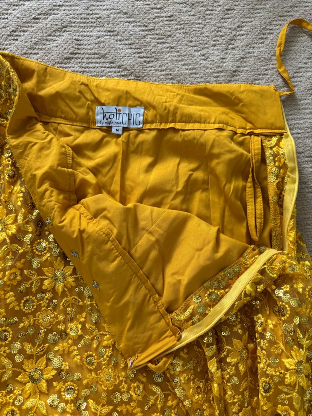 AhoiCHIC Yellow Embroidered Dress - M - Picture 13 of 16